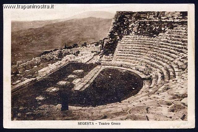 Segesta-020-Teatro_Greco.jpg