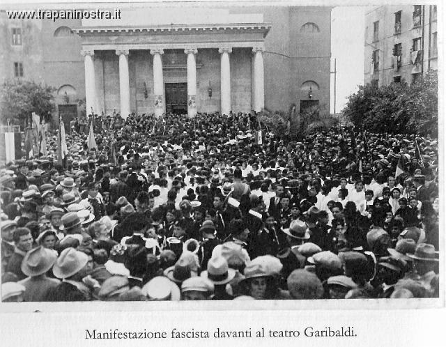 Trapani-Teatro_Garibaldi_012.jpg
