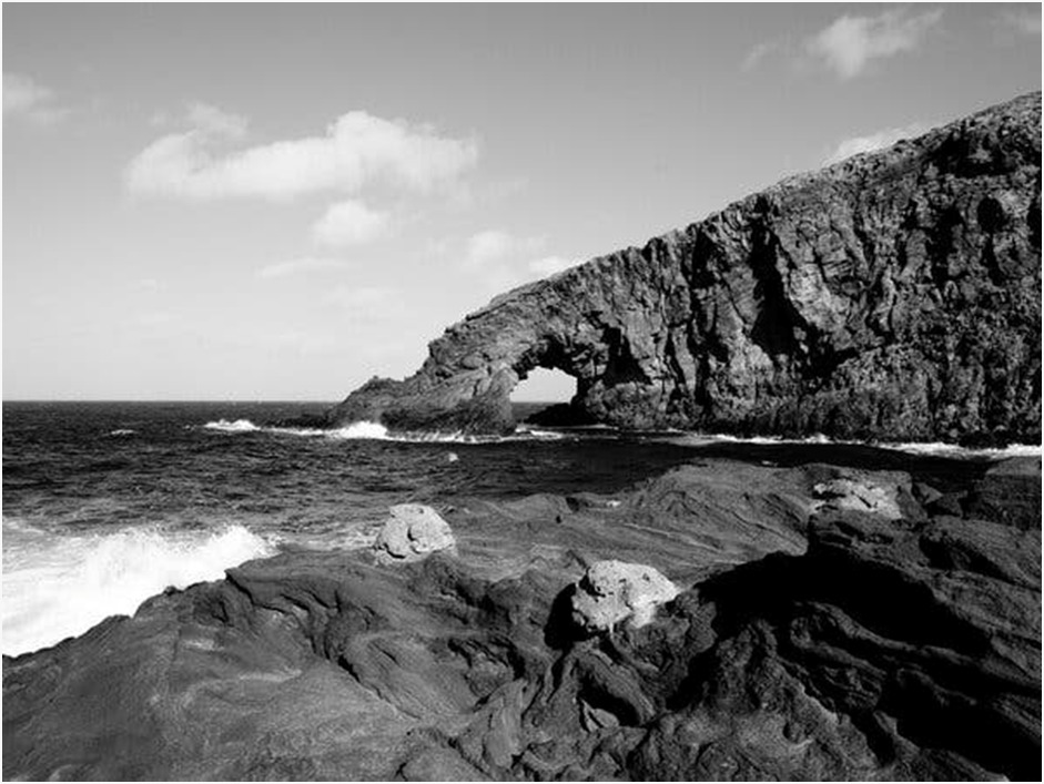 Pantelleria: l'arco dell'elefante